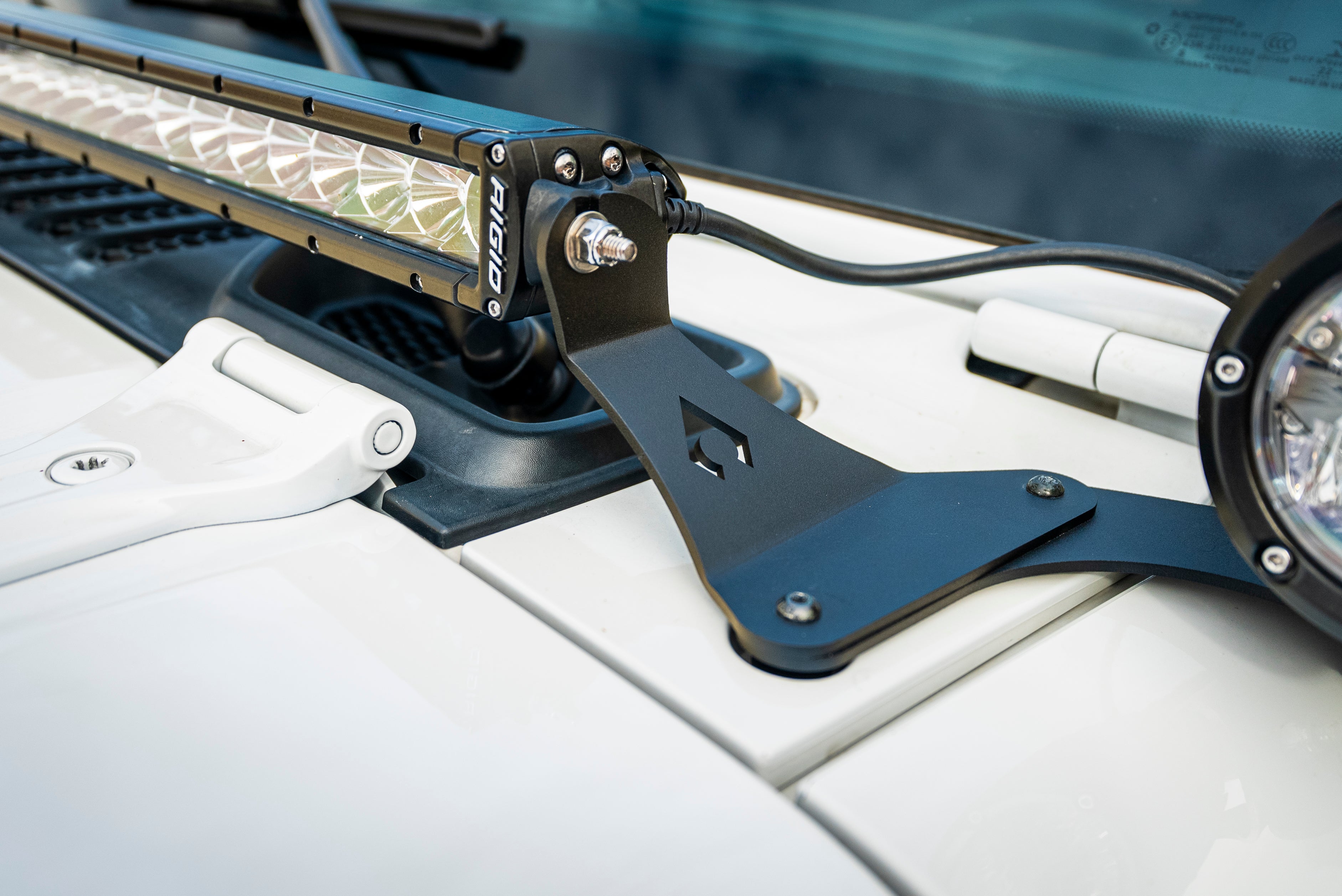 Artec Jeep Wrangler JL Gladiator JT 40in HOOD LIGHT MOUNT