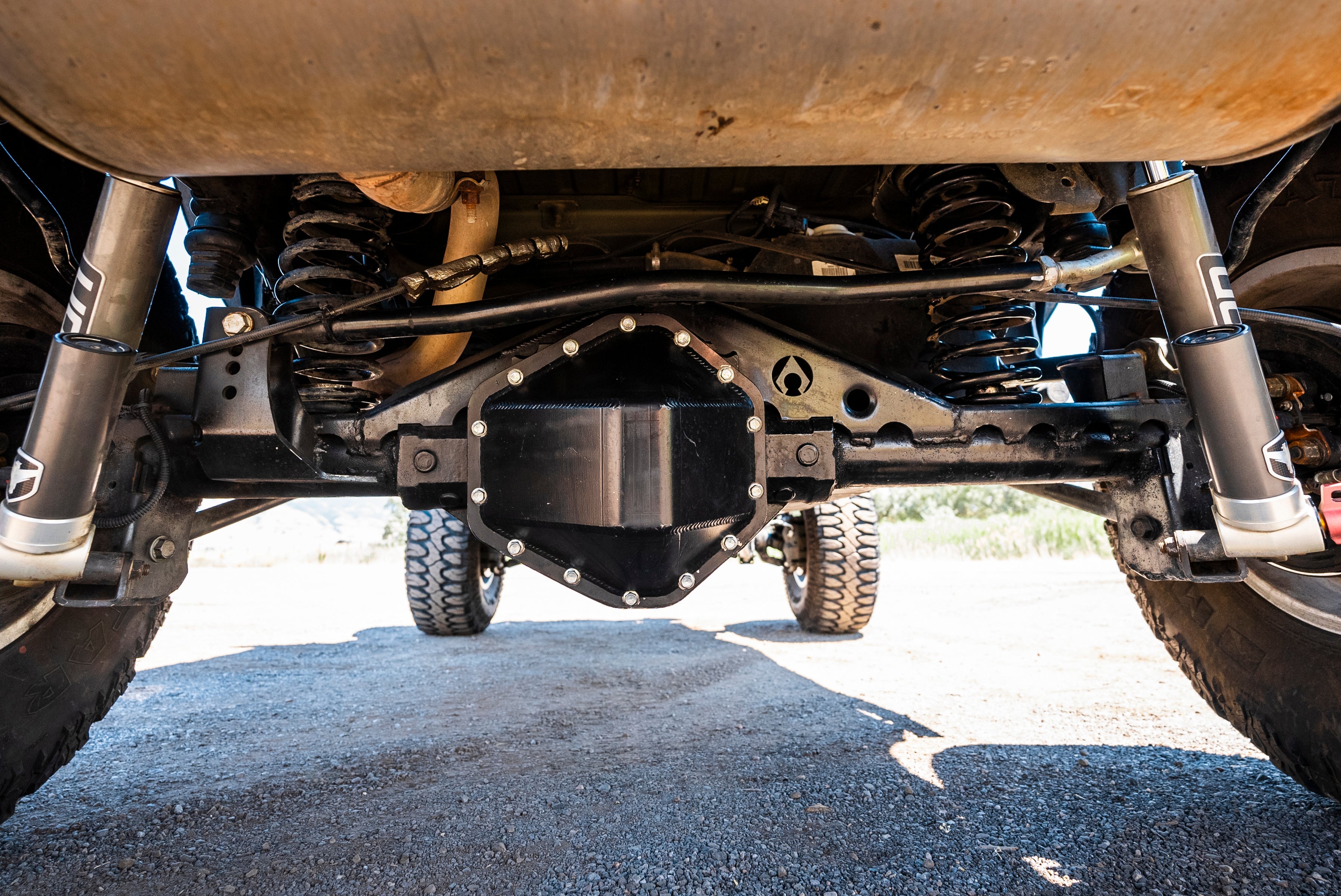 JK 1 TON - Kit de conversión de braguero de eje trasero APEX de 14 pernos