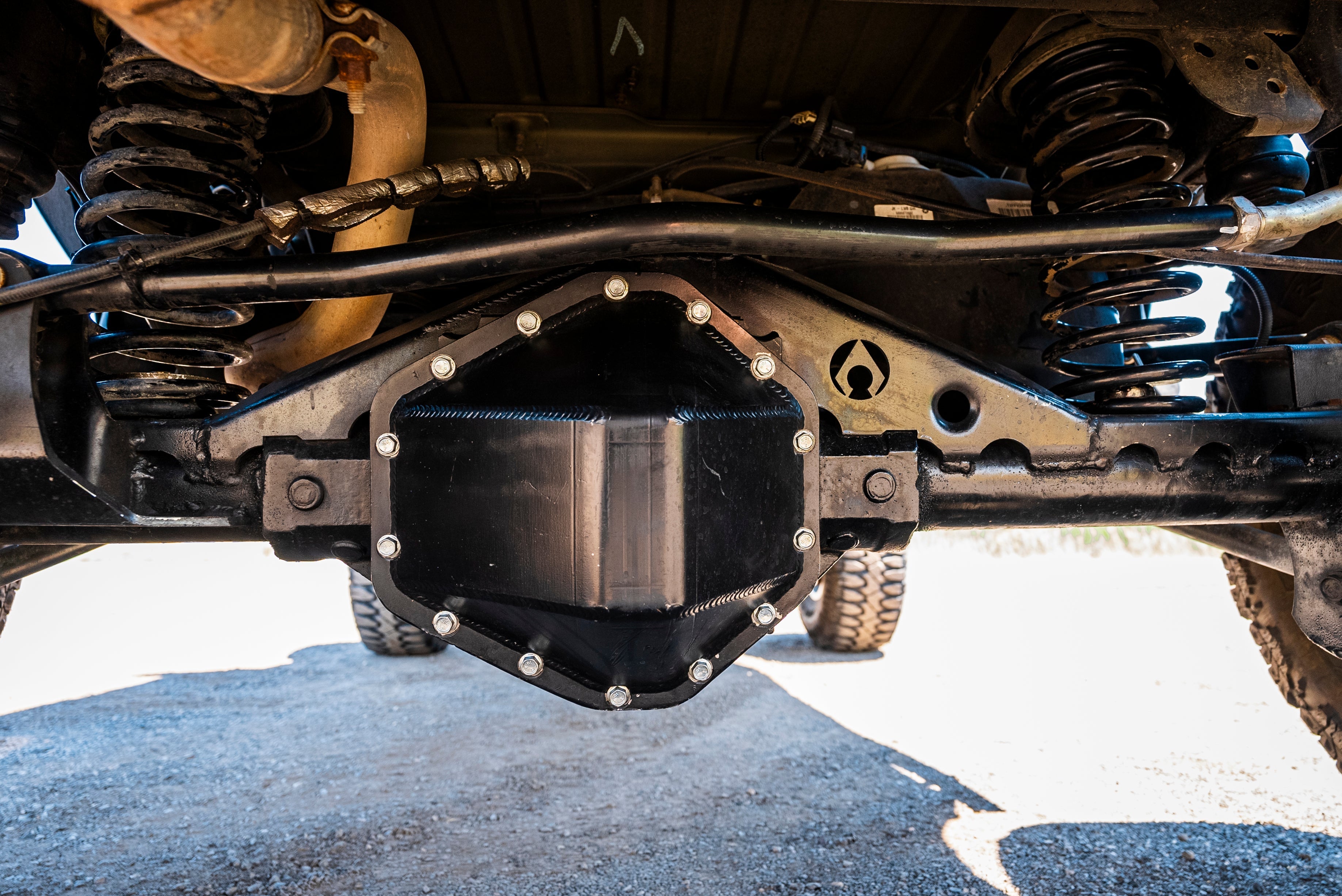 JK 1 TON - Kit de conversión de braguero de eje trasero APEX de 14 pernos