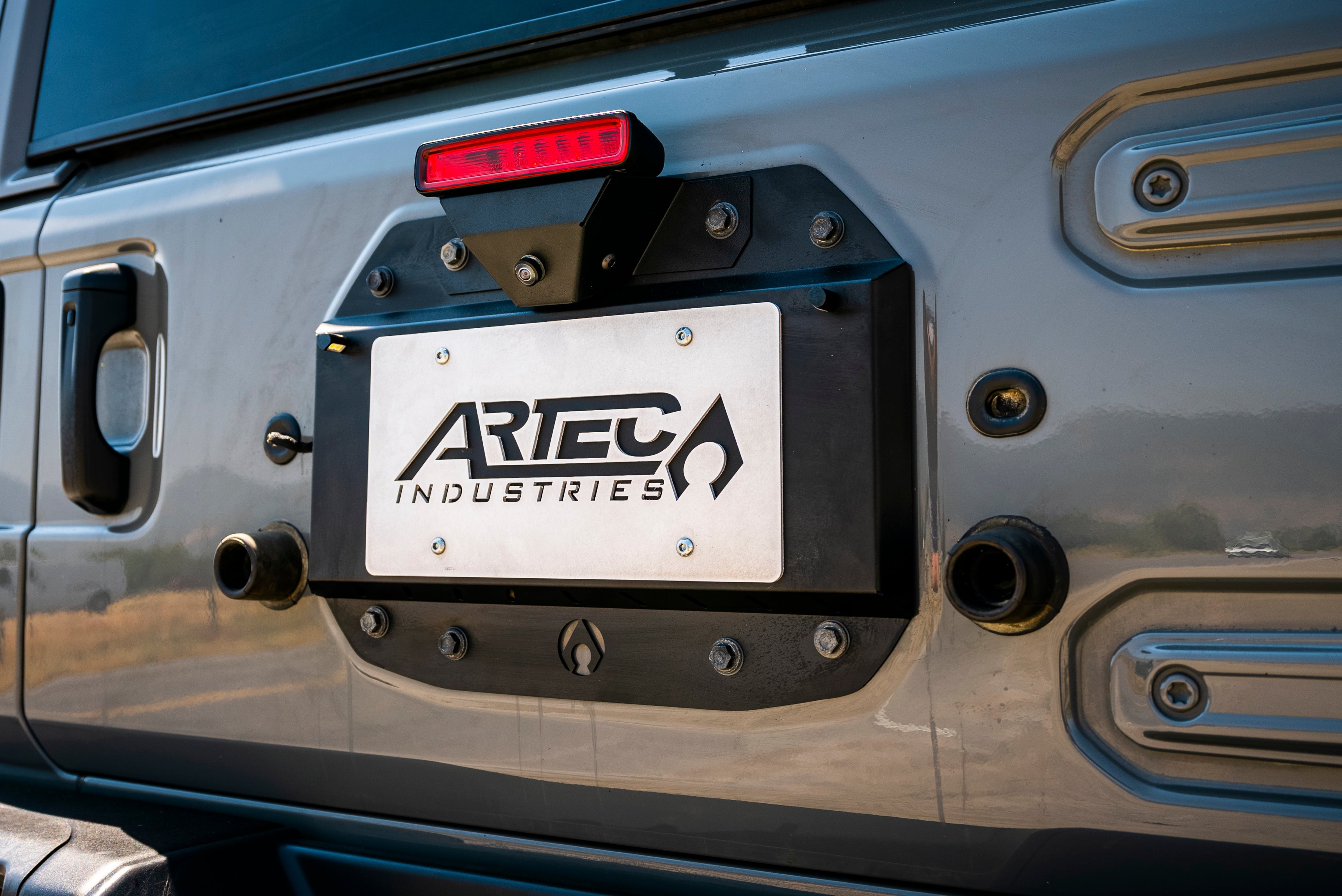 Kit de eliminación de llanta de repuesto Artec Wrangler JL - Aluminio con recubrimiento en polvo