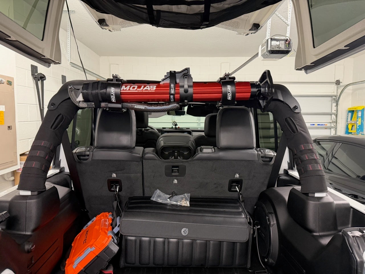CarbonPro Hydraulic Jack with Mounting Clamps MLH 48'' (Black color Expected delivery W/C July 1st)
