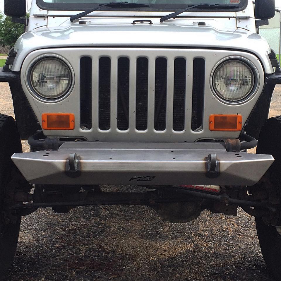 Motobilt Jeep Wrangler YJ / TJ / LJ Mid-Width Front Bumper
