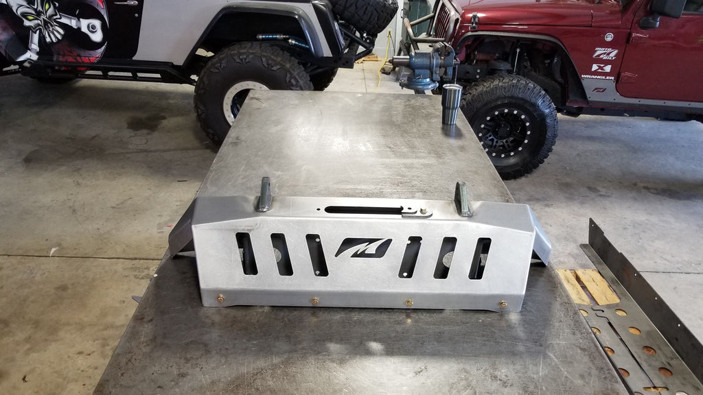Parachoques delantero Motobilt Jeep Wrangler JK / JKU Crusher