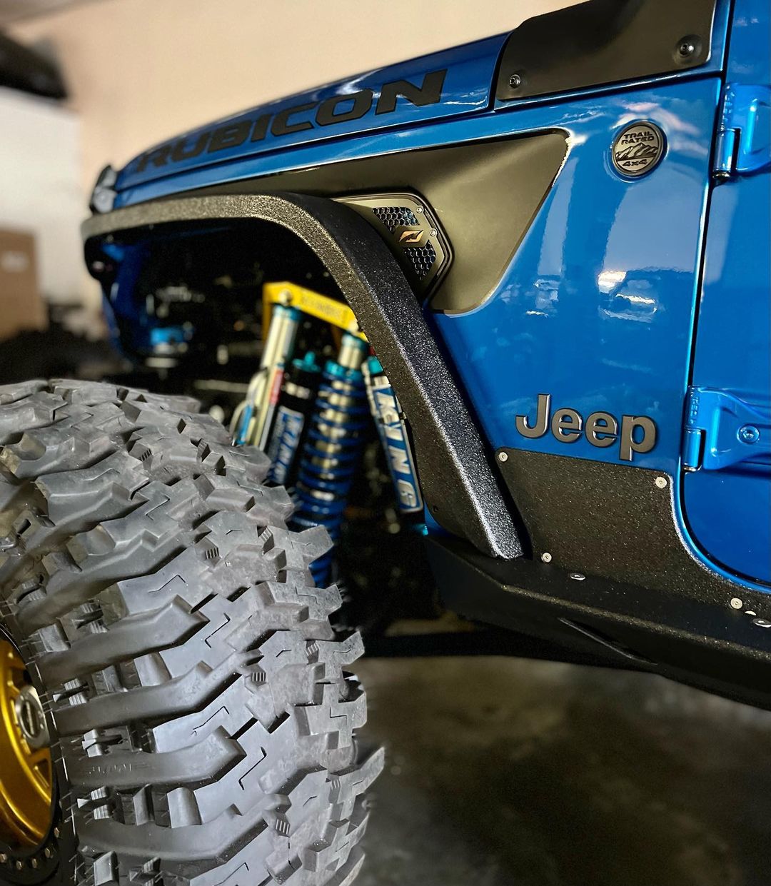 Aletas de guardabarros delanteras Crusher para Jeep JL/JLU/JT Gladiator - Acero