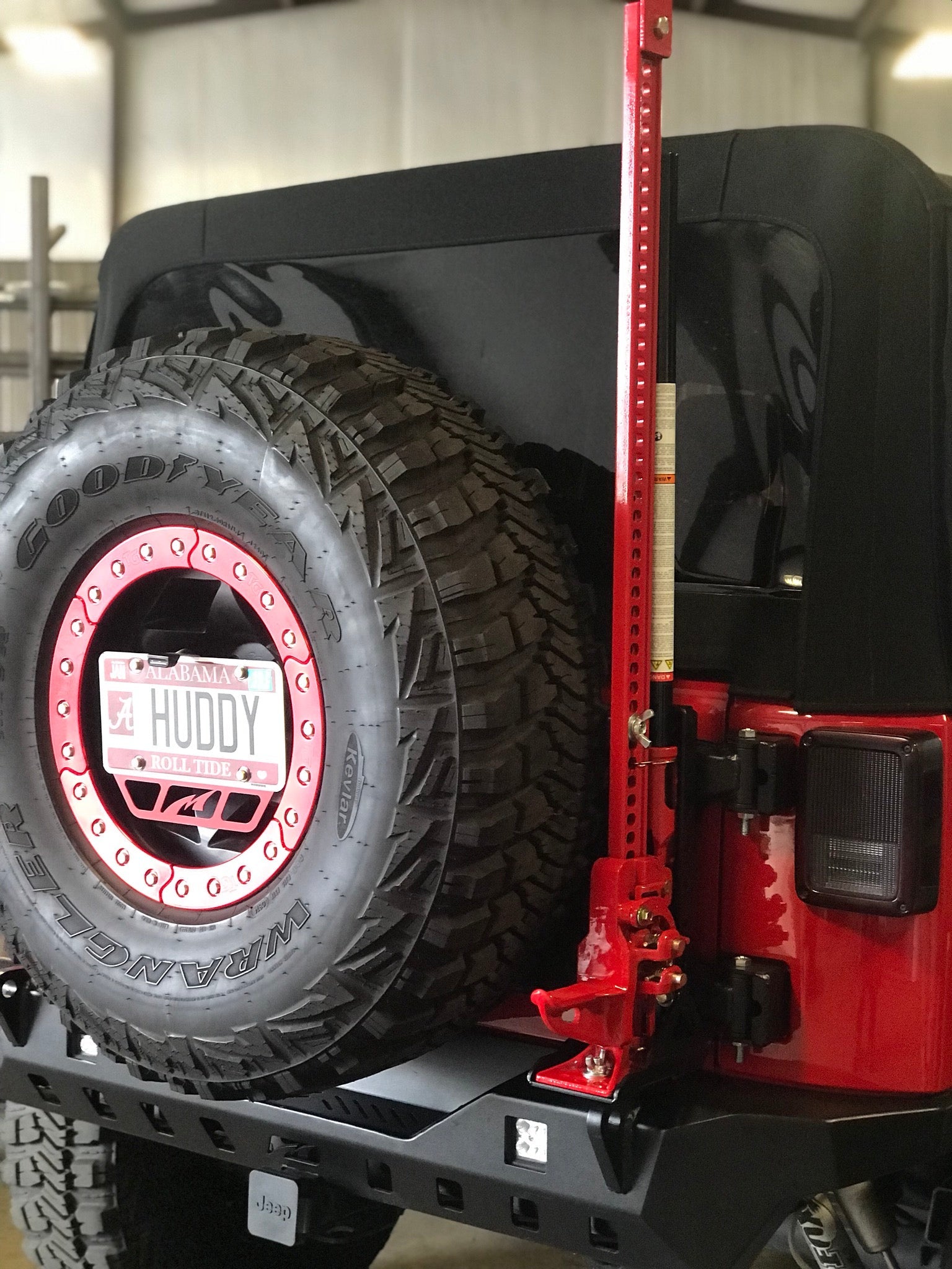 Motobilt Jeep Wrangler JK / JKU Spare Tire Carrier w/ HiLift Jack Mount  8 x 6.5 ( 8 Lug Wheels )