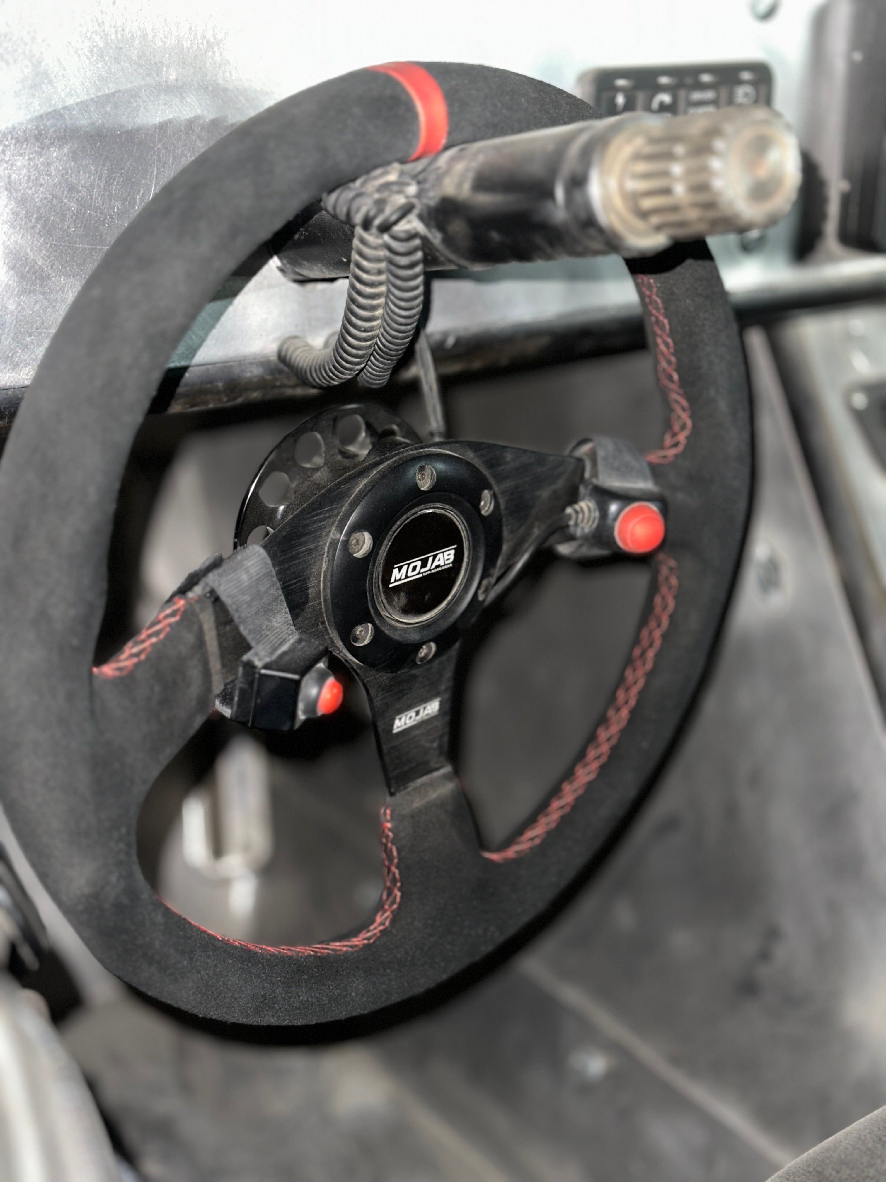 Mojab 13.5'' Flat Steering Wheel Leather or Suede