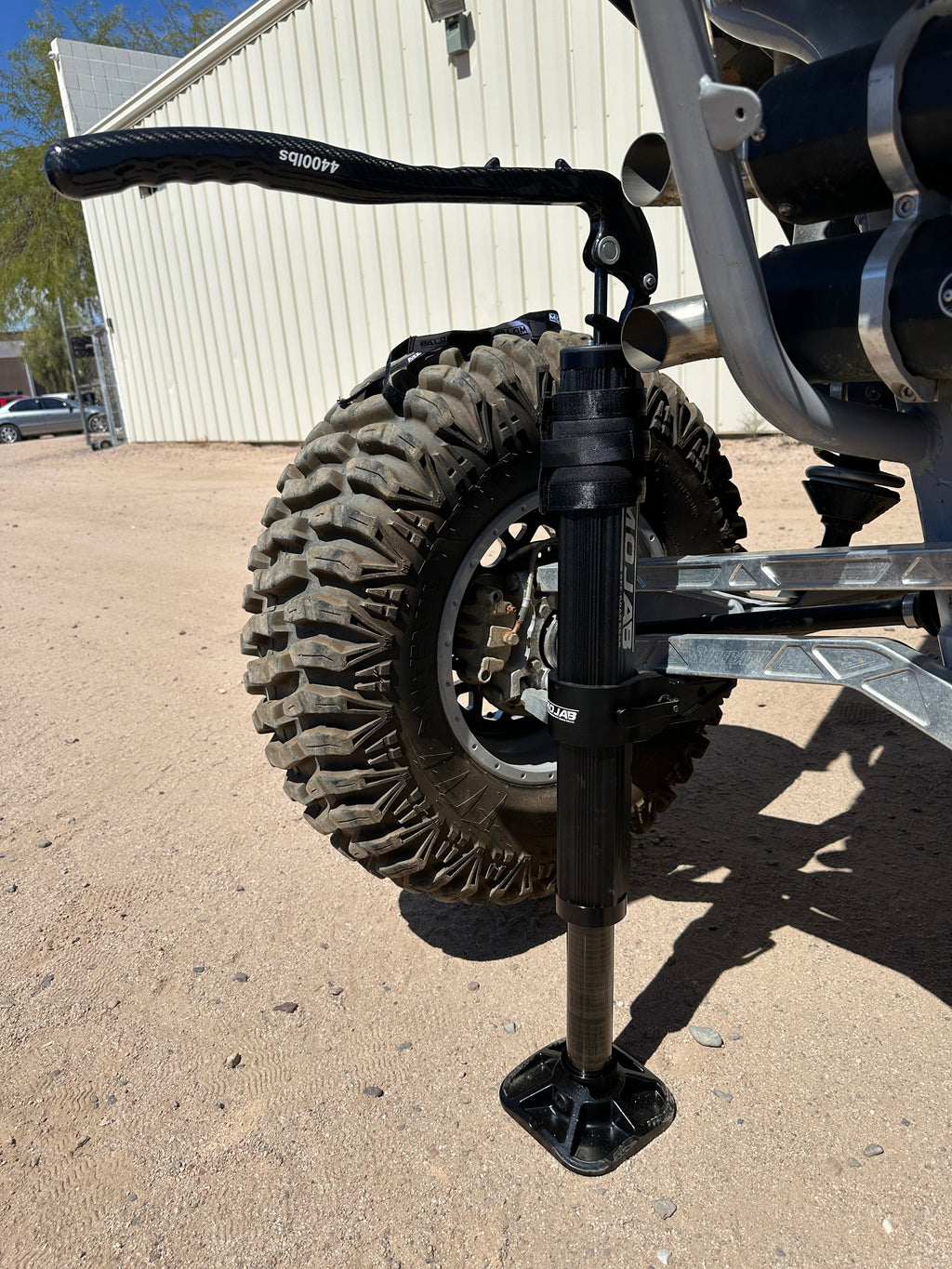 Gato hidráulico compacto Mojab CarbonPro con abrazaderas de montaje MLH de 40''