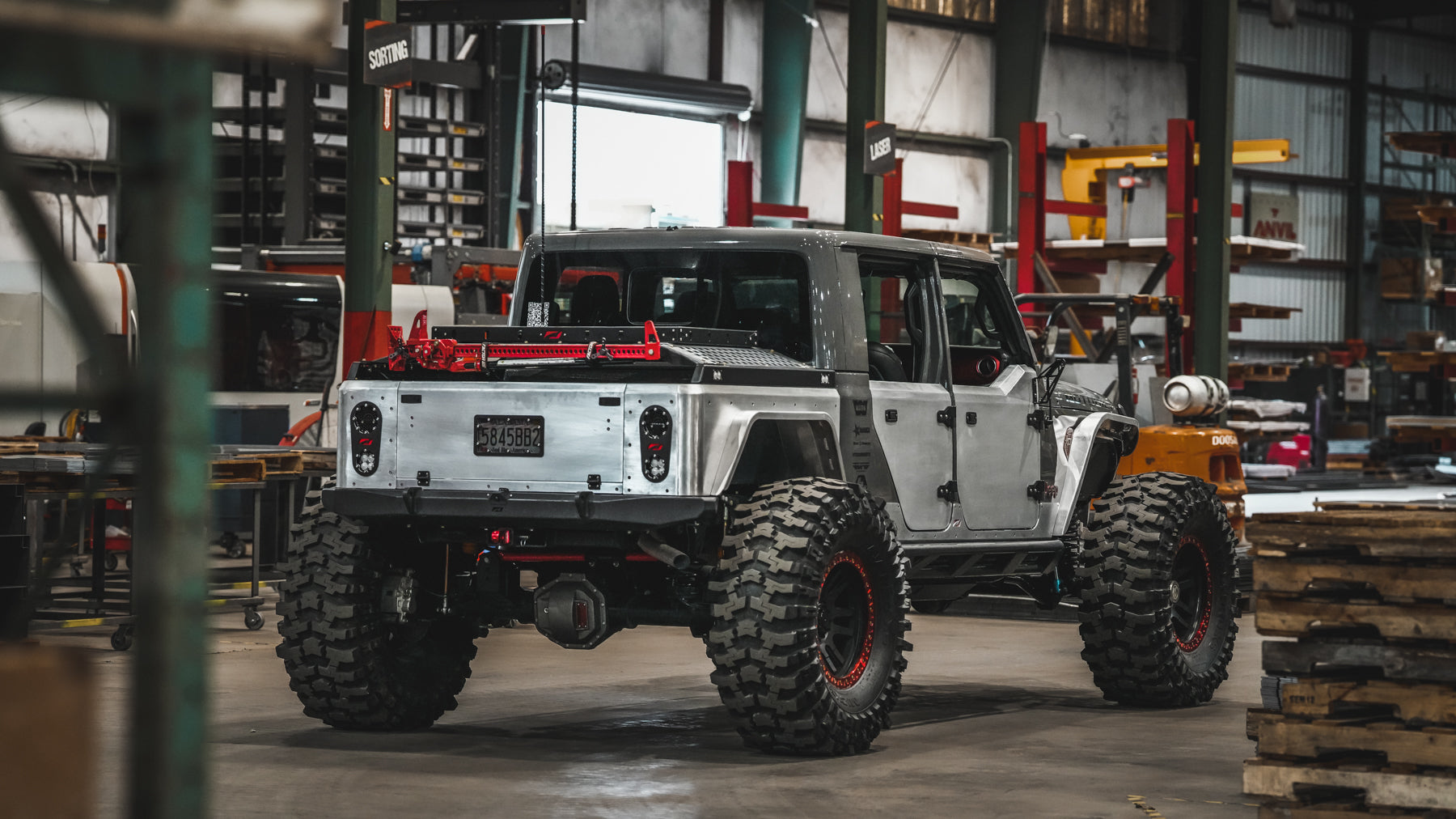Motobilt Jeep Gladiator JT Aluminum Bobbed Replacement Bed