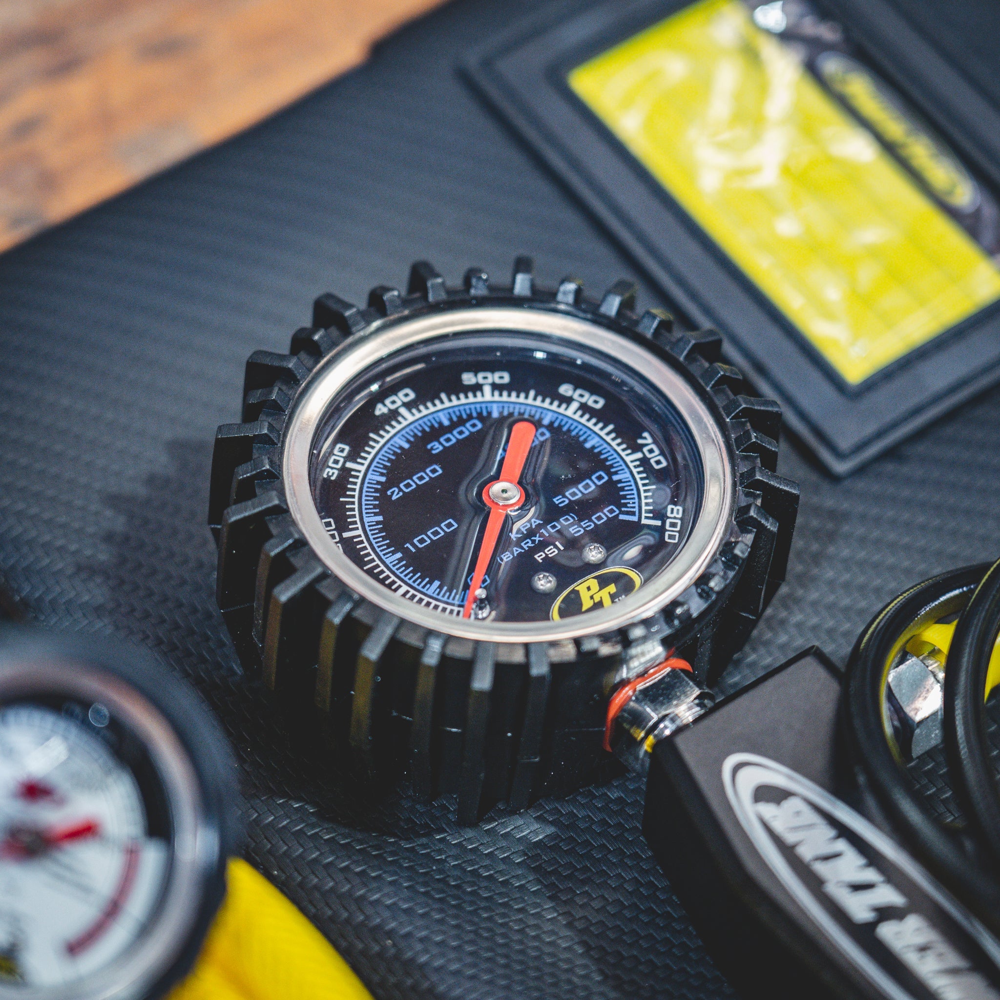 Power Tank Shock Inflator with Gauge Tool