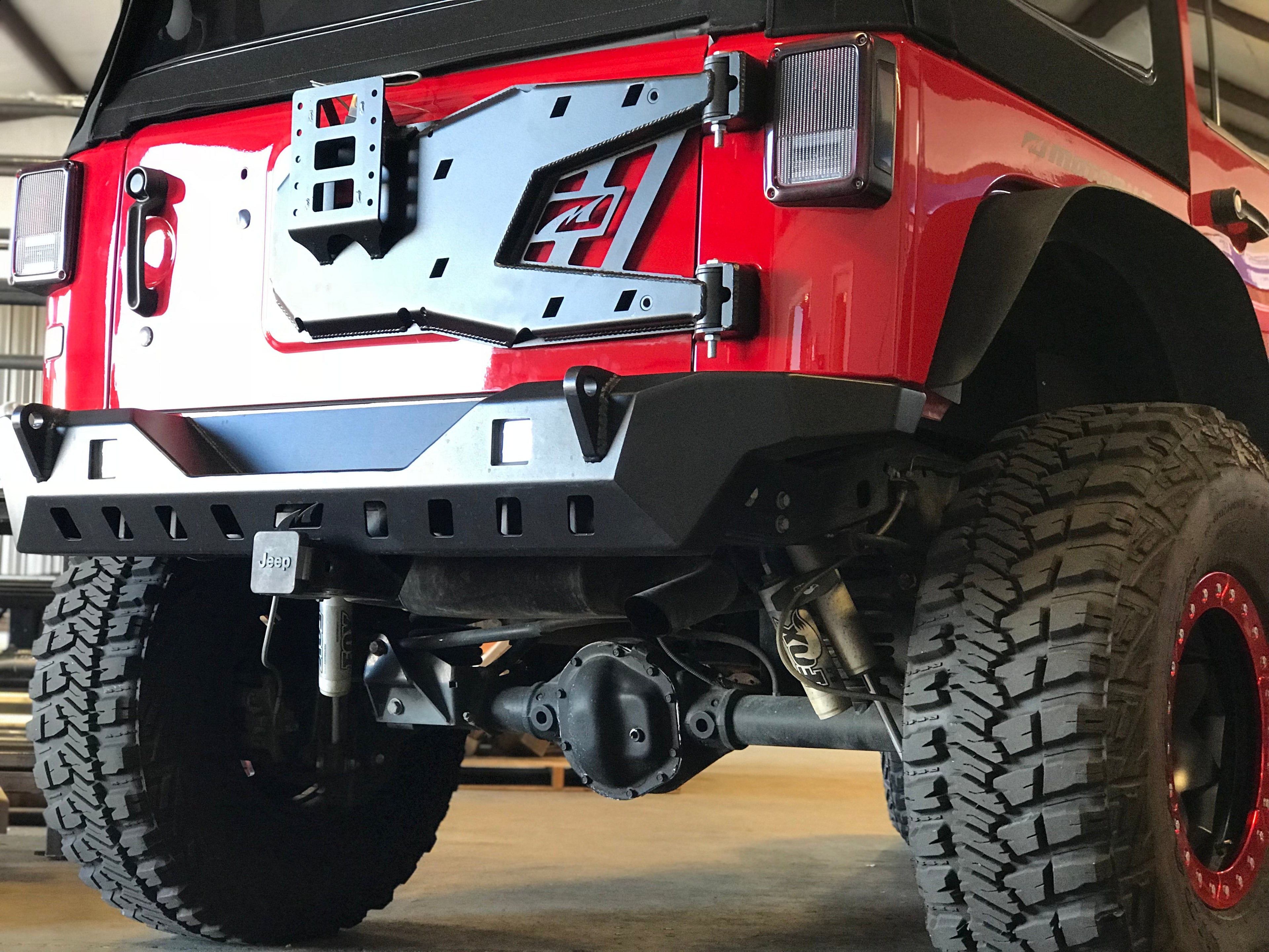 Motobilt Jeep Wrangler JK / JKU Spare Tire Carrier 8x6.5 ( 8 Lug )