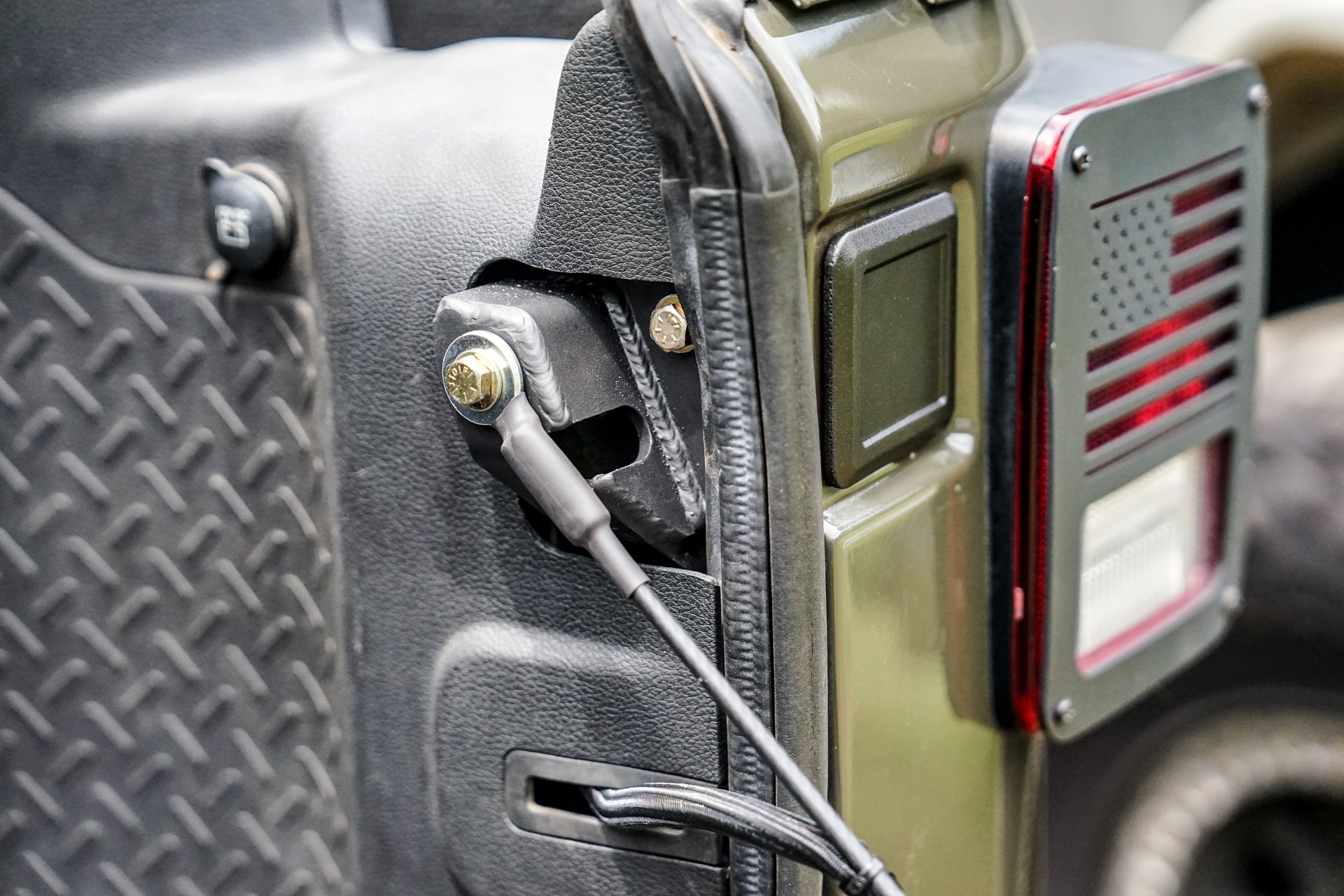 Portón trasero abatible para Jeep JK/JKU