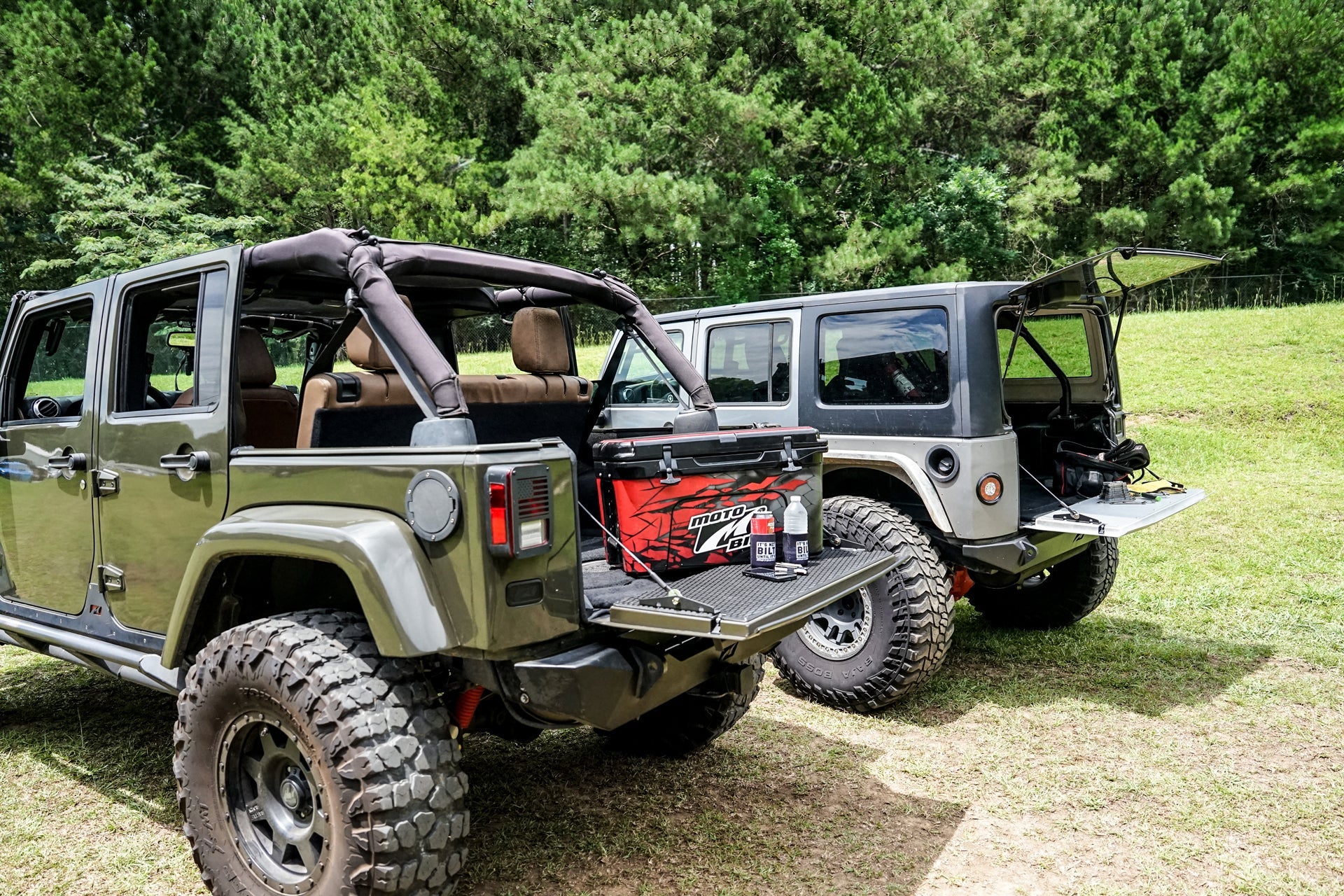 Portón trasero abatible para Jeep JK/JKU