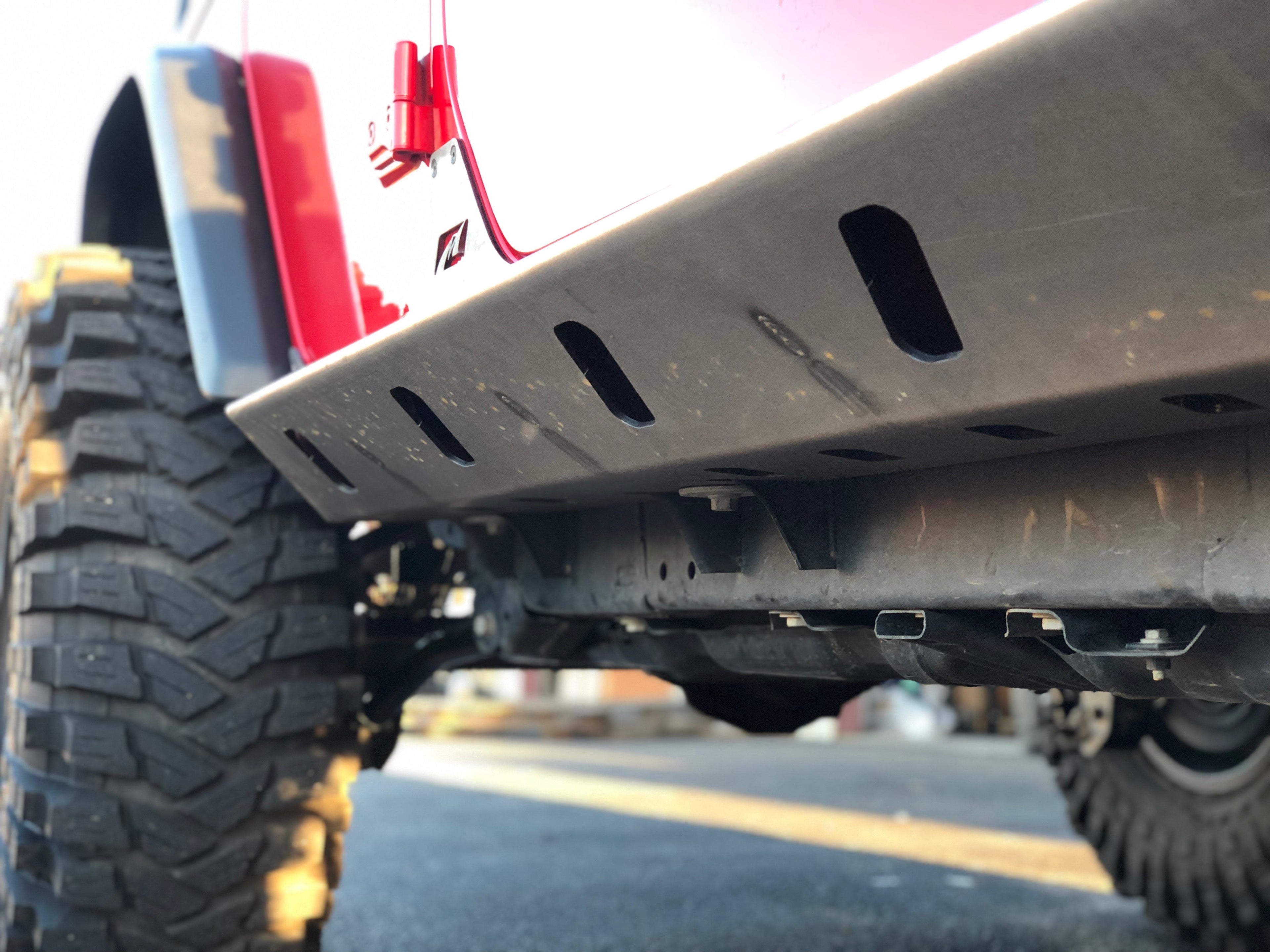 Crusher Rocker Guards w/ Step for Jeep JLU 4 Door