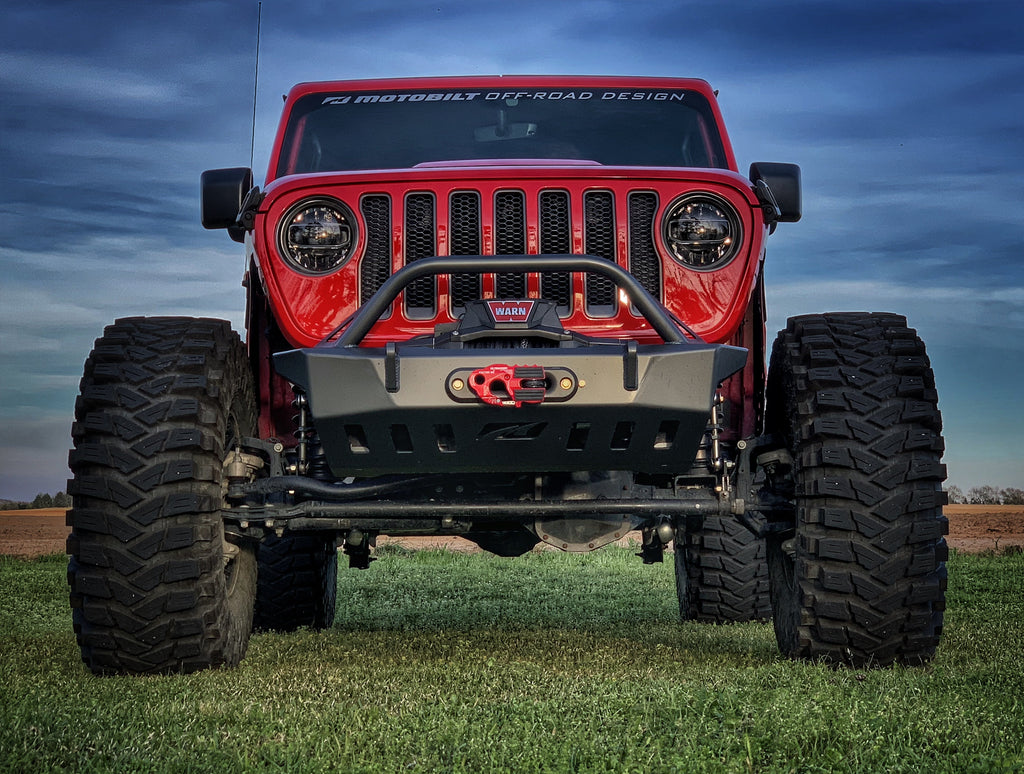 Defensa delantera Motobilt Jeep Wrangler JL / Gladiator JT Crusher con barra protectora