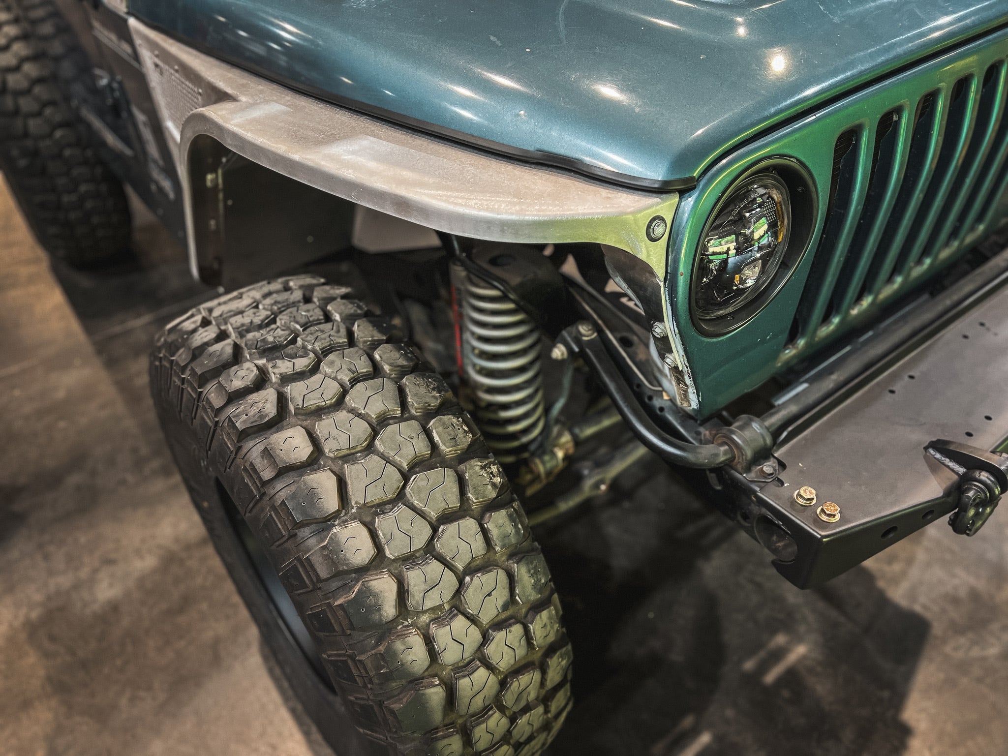 Hatchet High Line Front Fenders 2" Flare for Jeep TJ/LJ - Aluminum