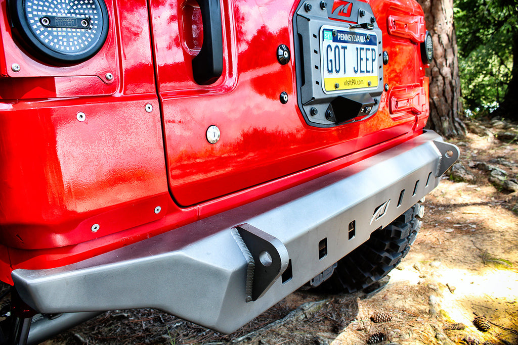 Motobilt Jeep Wrangler JL / JLU Crusher Paragolpes trasero sin rueda de repuesto