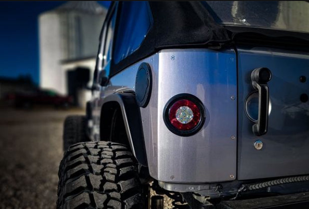Armadura de esquina trasera de acero con orificios redondos para luces traseras para Jeep JKU