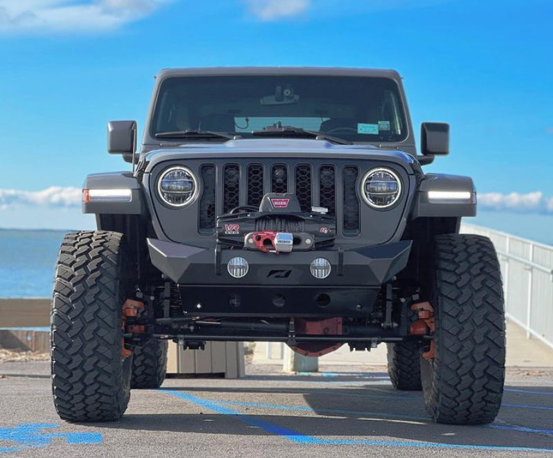 Parachoques delantero Motobilt Hammer para Jeep Wrangler JL / Gladiator JT con soportes para faros antiniebla y placa protectora