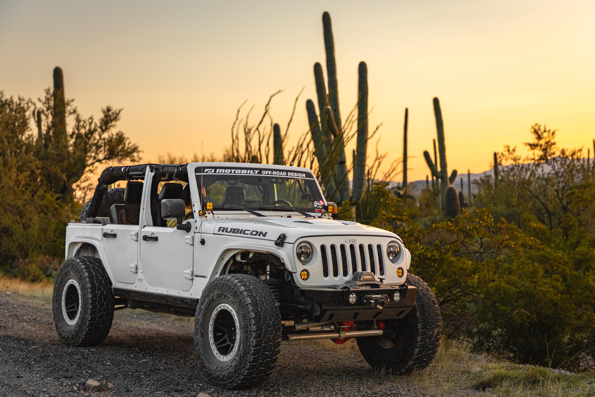 Parachoques delantero HD Crusher para Jeep Wrangler JK / JKU Motobilt