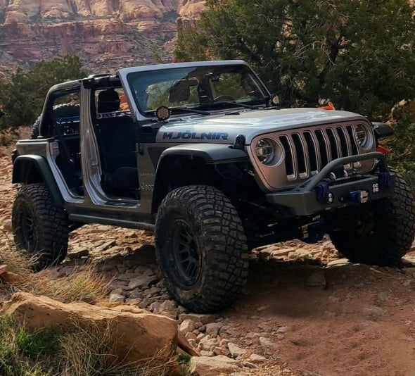 Defensa delantera Motobilt Jeep Wrangler JL Gladiator JT Crusher HD con barra tubular