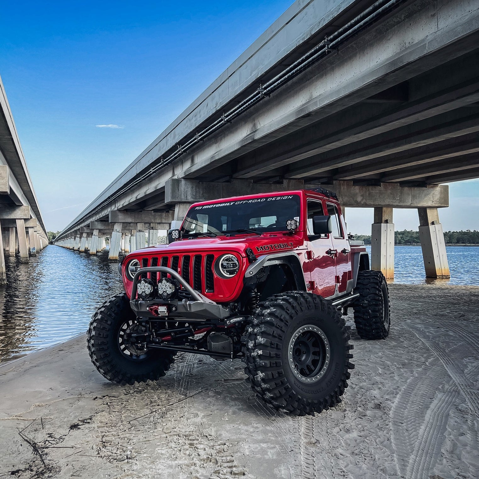 Parachoques delantero con barra protectora Motobilt Tomahawk Frame Chop para Jeep Wrangler JK, JL y Gladiator JT