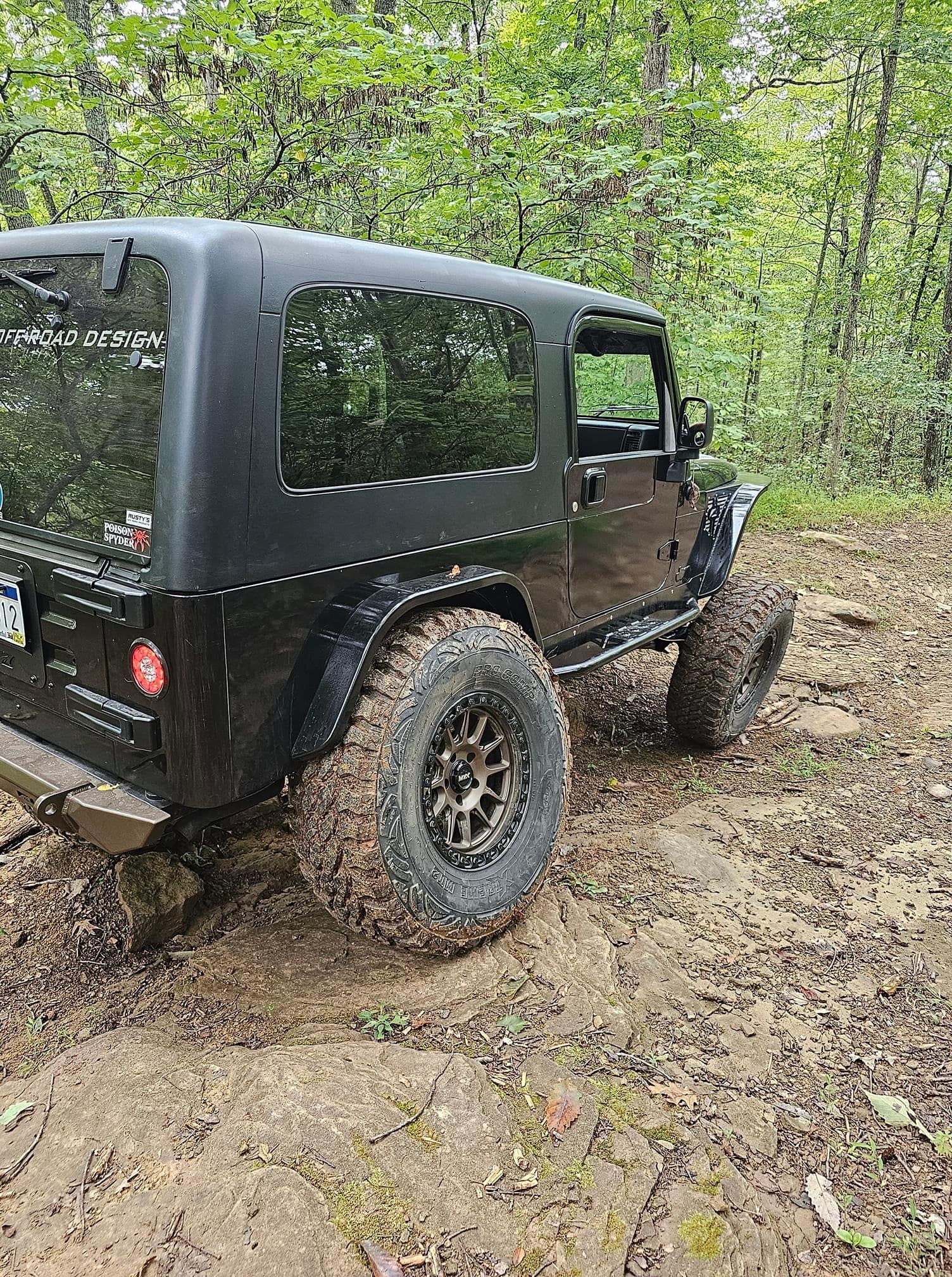 Full Length Rock Guards w/ step for 04-06 Jeep LJ
