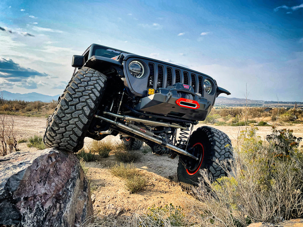 Motobilt Jeep Wrangler JK JL & Jeep Gladiator JT Tomahawk Frame Chop Front Bumper for Jeep