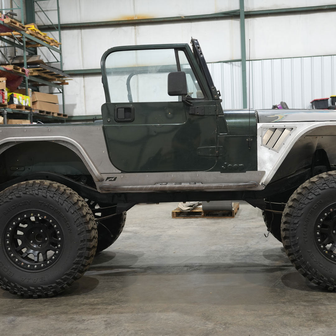 Armadura Hatchet Rocker con escalón para Jeep YJ