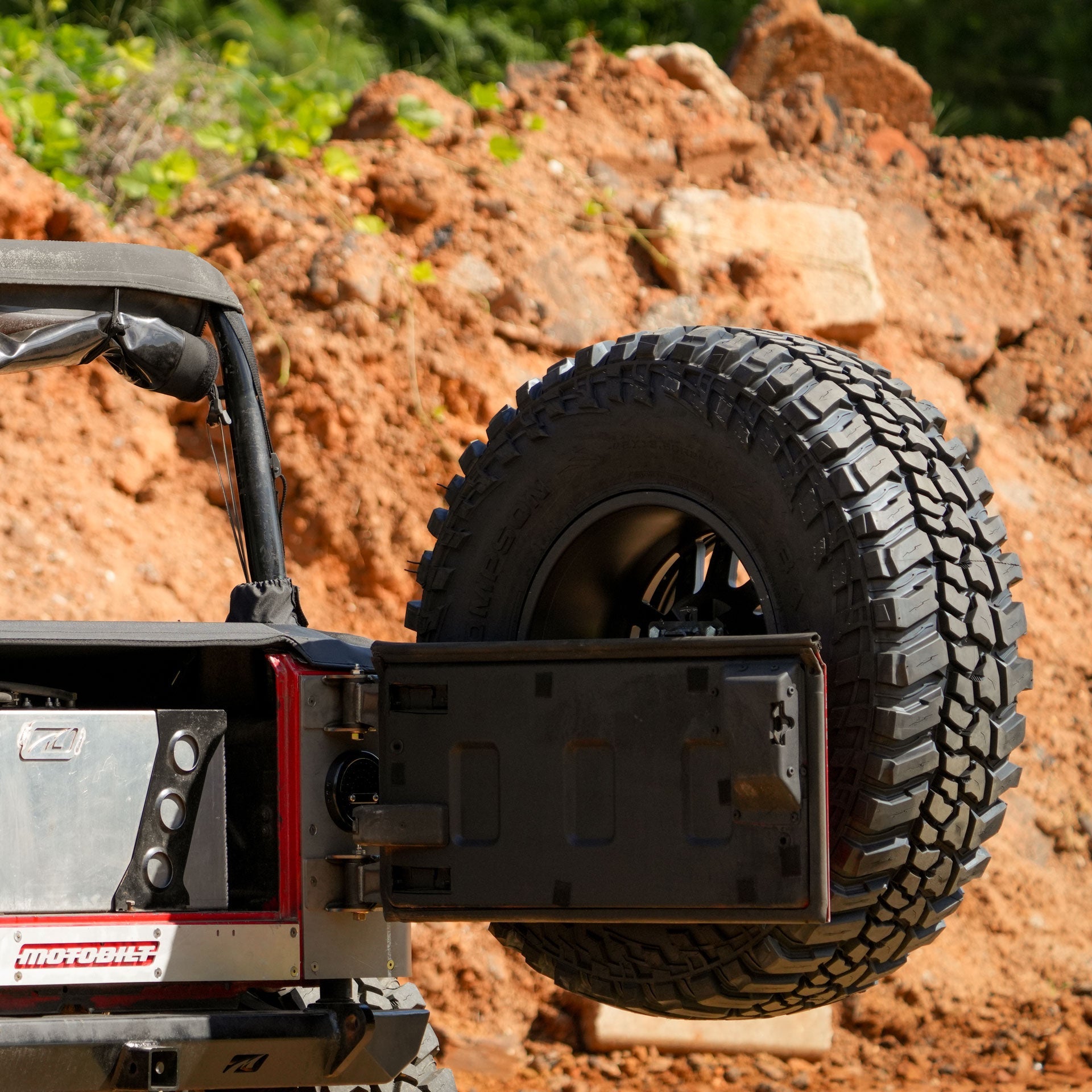 Body Mount Tire Carrier for Jeep YJ / TJ / LJ - 8 x 170mm