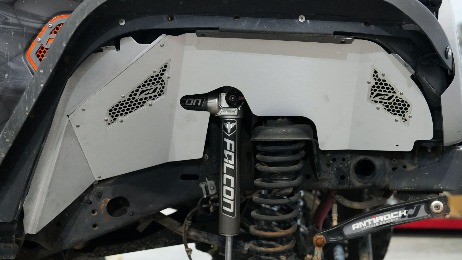 Guardabarros interiores delanteros de alto despeje -Falcon- para Jeep JL/JLU/JT para neumáticos de más de 40"