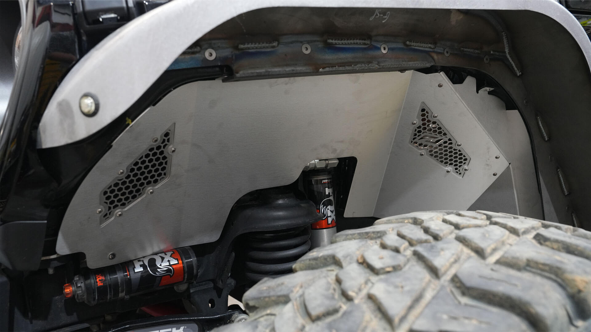 High Clearance Front Inner Fenders for Jeep JL/JLU/JT for 40"+ Tires