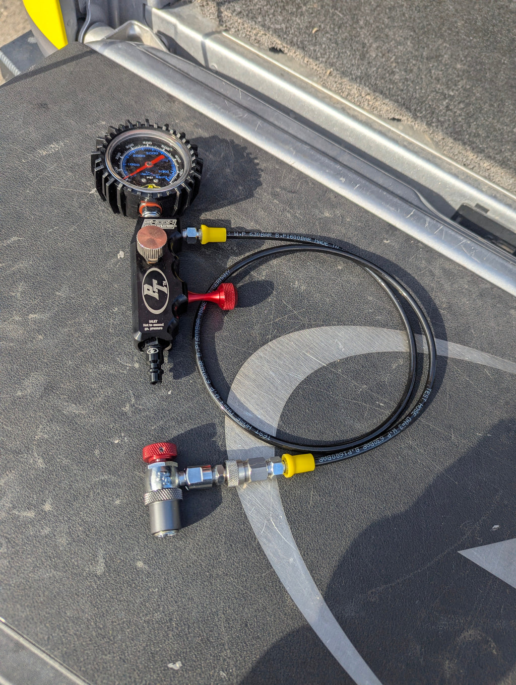 Power Tank Shock Inflator with Gauge Tool