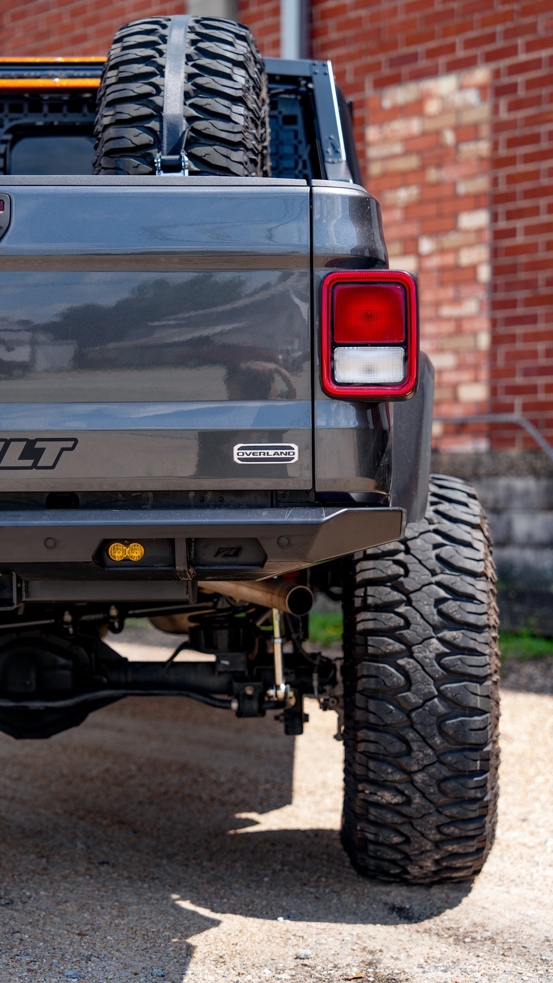 Parachoque trasero Tomahawk de alto despeje para Jeep JT