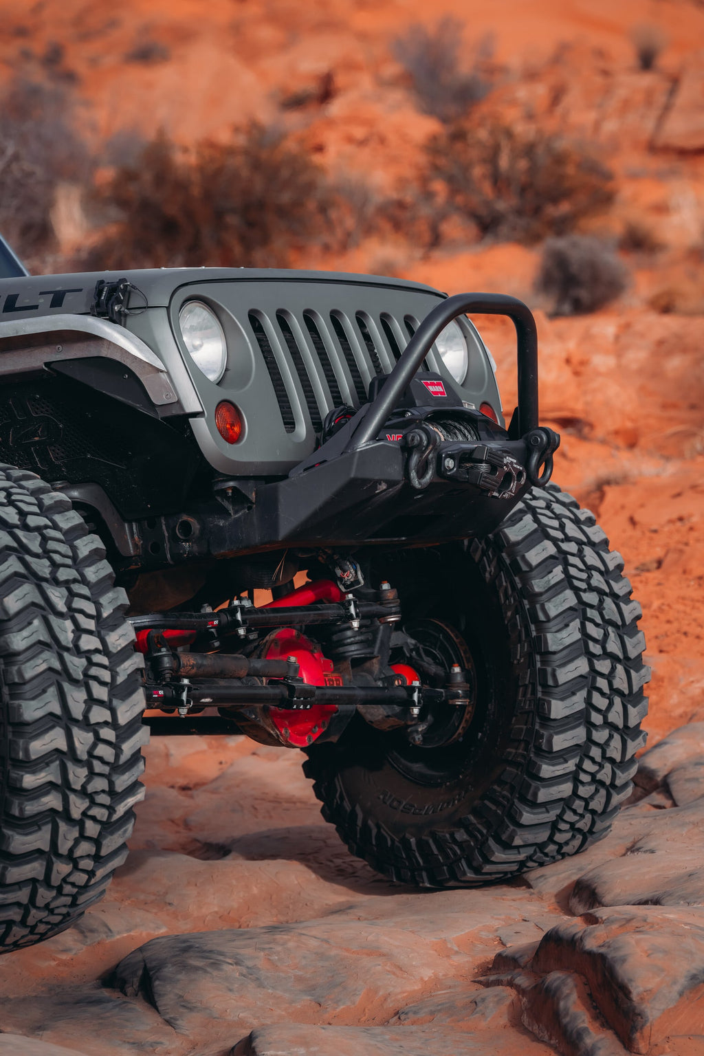 Parachoques delantero con barra protectora Motobilt Tomahawk Frame Chop para Jeep Wrangler JK, JL y Gladiator JT