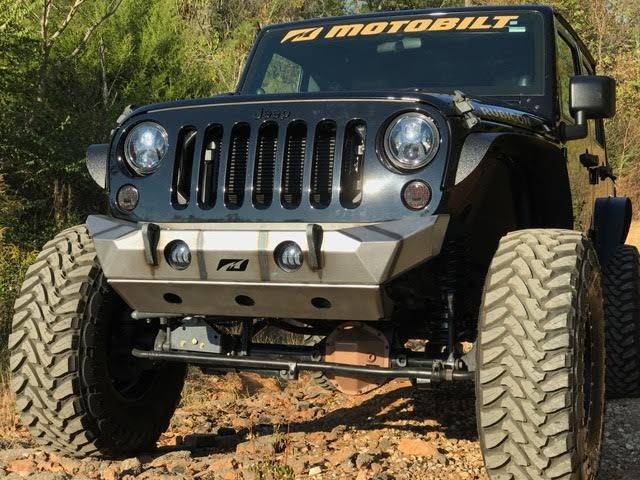 Motobilt Jeep Wrangler JK / JKU Hammer Front Bumper Skid Plate