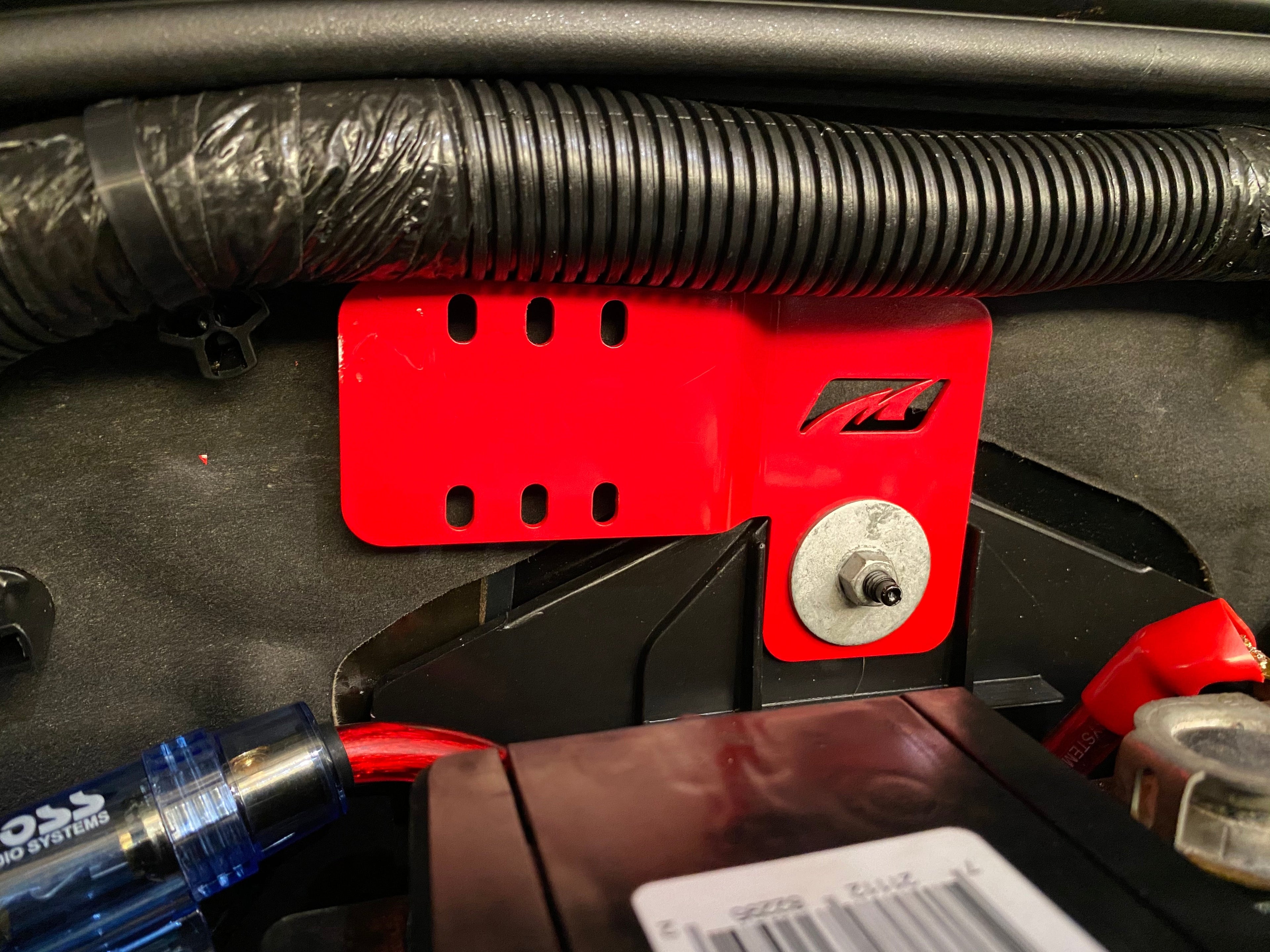 Montaje del fusible del amplificador para Jeep JK / JKU