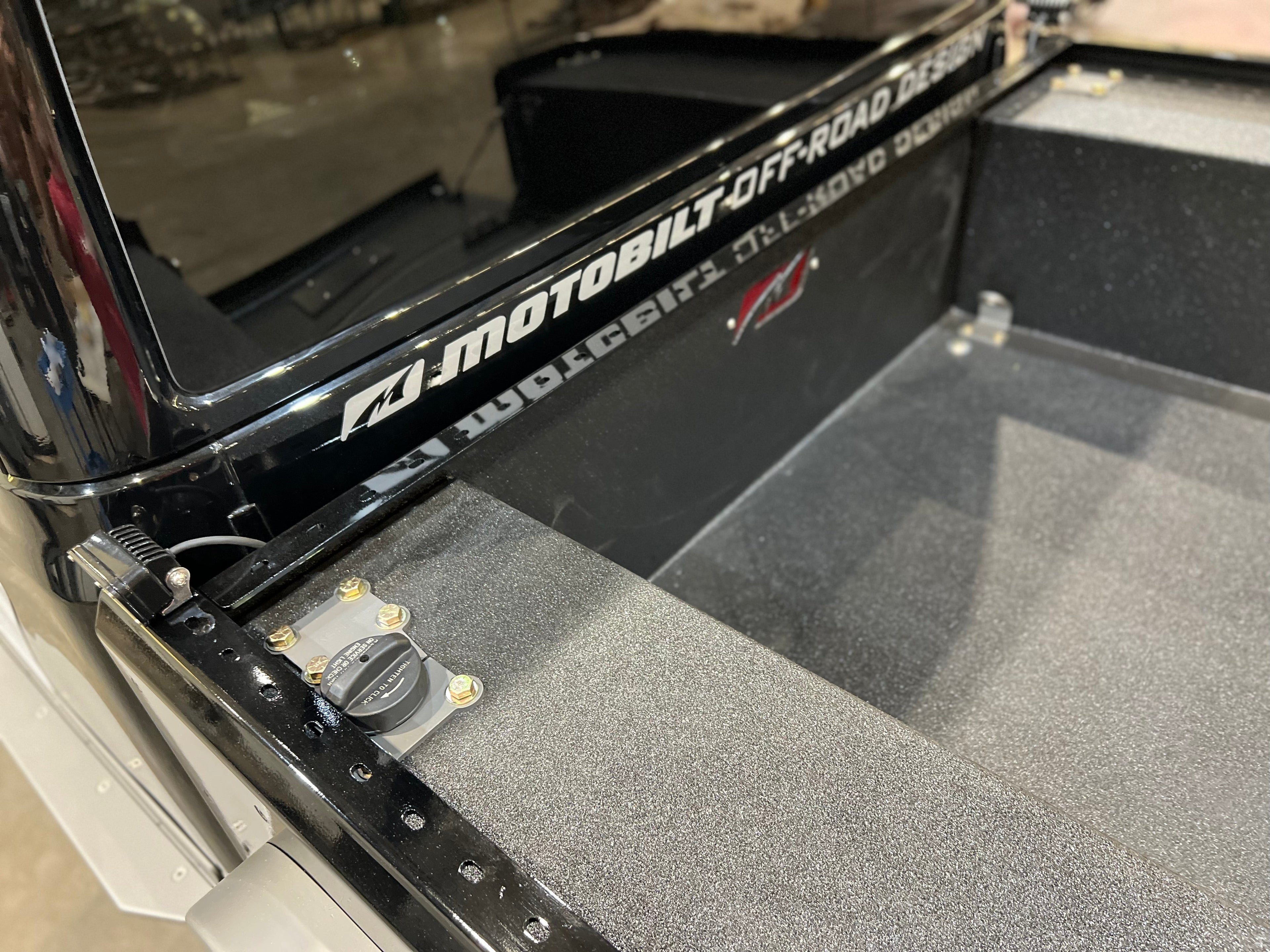 Caja de reemplazo Motobilt Bobbed para Jeep Gladiator JT