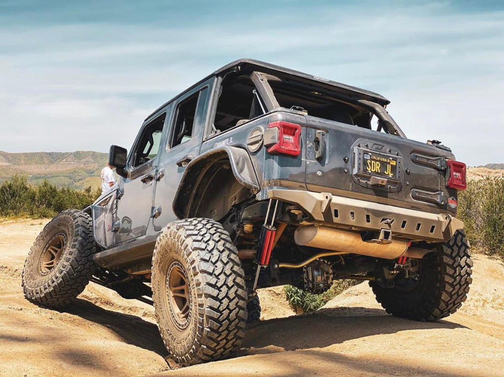 Motobilt Jeep Wrangler JL / JLU Crusher Paragolpes trasero sin rueda de repuesto