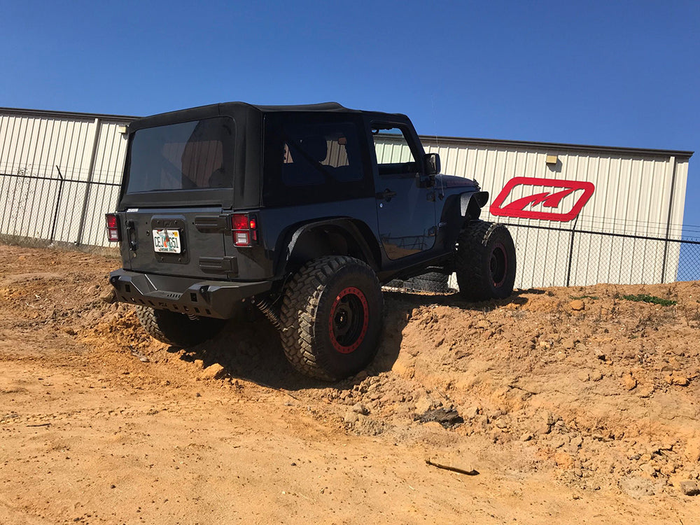 Parachoques trasero Motobilt Jeep Wrangler JK / JKU Crusher con soportes para luces