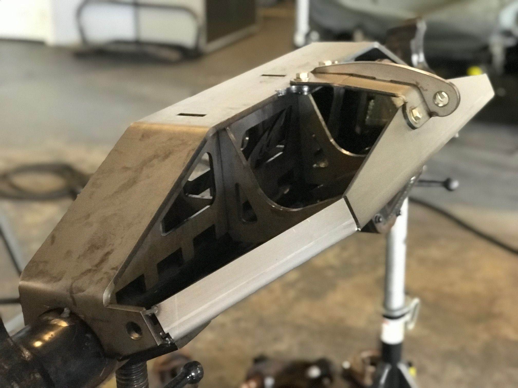 Soporte de eje/montaje de ariete de dirección Super Duty Dana 60 05 en adelante