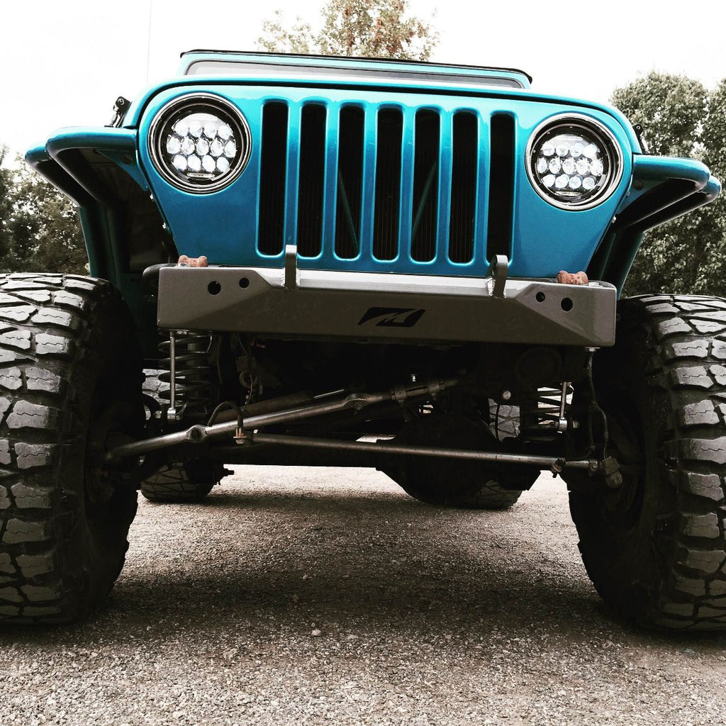 Parachoques delantero corto Motobilt Jeep Wrangler YJ / TJ / LJ