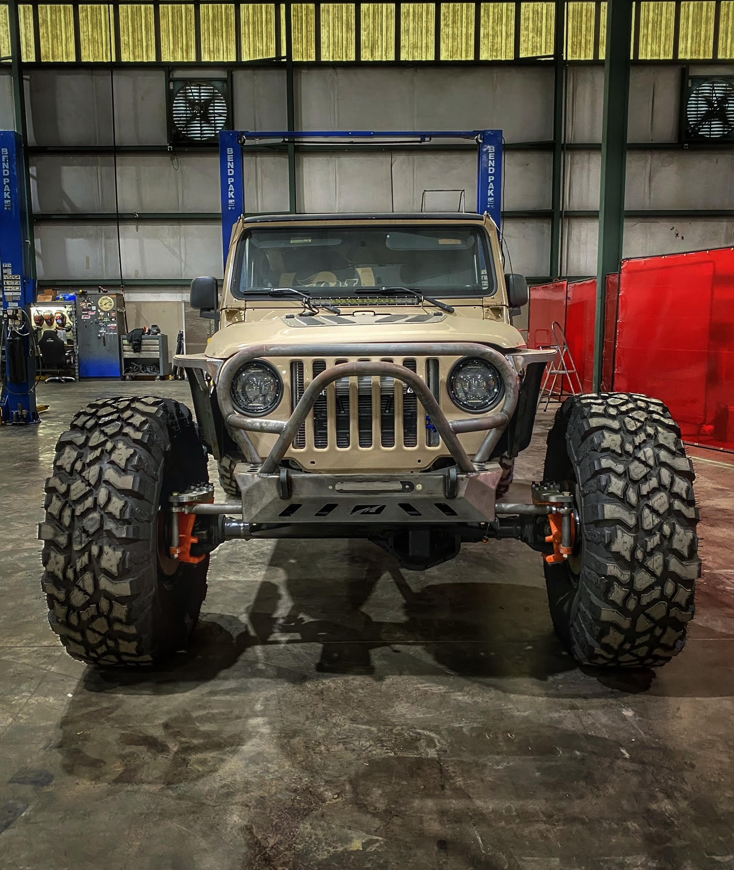 Motobilt Jeep Wrangler YJ / TJ / LJ Crusher Front Bumper w/ Grill Hoop & Stinger
