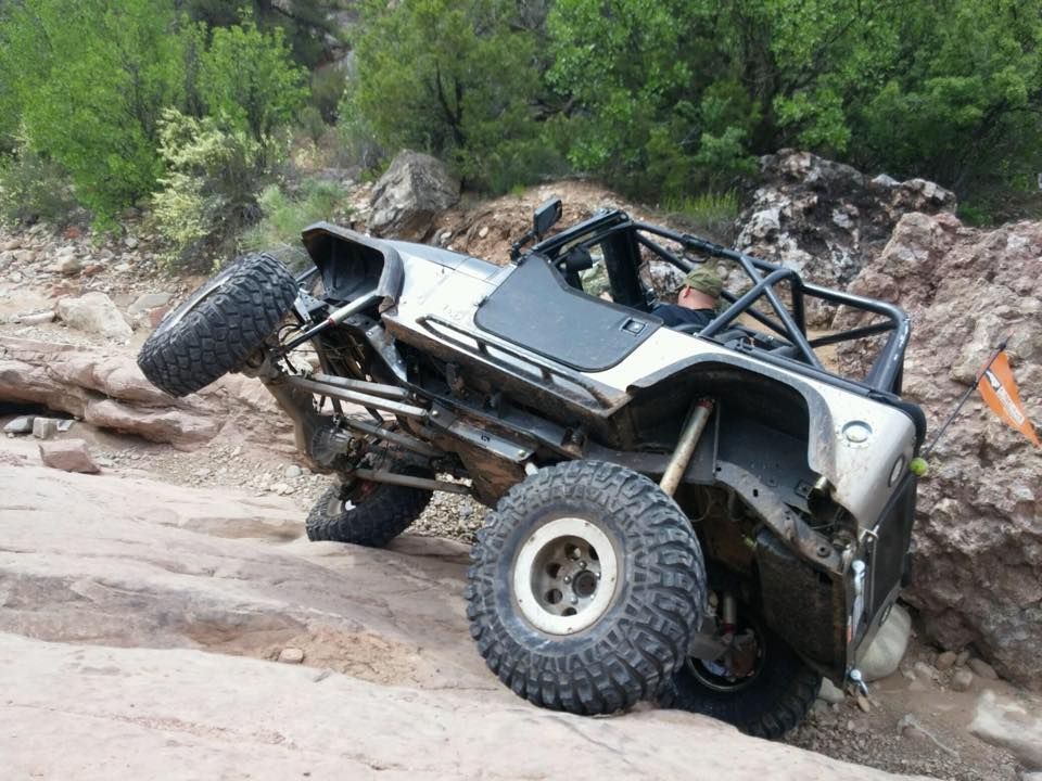 Sistema de deslizamiento con montaje de suspensión de 4 enlaces para Jeep YJ